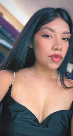 OnlyFans cuenta kenyamedina69 header 2