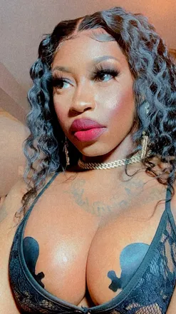 OnlyFans cuenta princessbanz header 2
