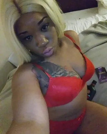 OnlyFans cuenta slowfeetdont3at header 2