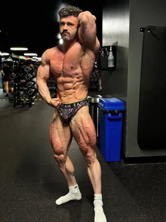 OnlyFans cuenta mikeoxlong_bestflex header 2