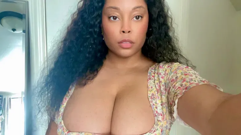 OnlyFans cuenta mazikeengoddess avatar 1