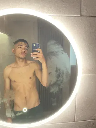 OnlyFans cuenta yungfu avatar 1