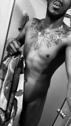 OnlyFans cuenta snakemanluffy header 2