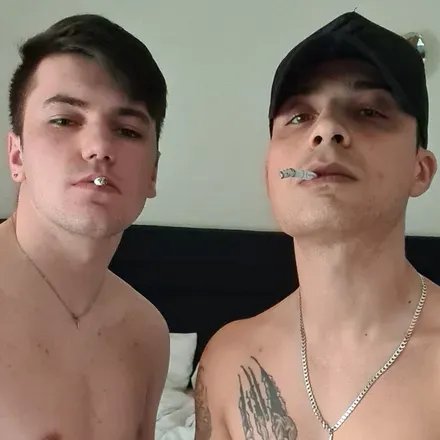 OnlyFans account  boyzxy212_smokefetish avatar 1