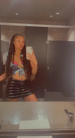 OnlyFans cuenta bellaspersuasion header 2