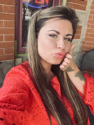 OnlyFans cuenta bustybetty69 header 2