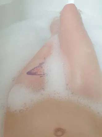 OnlyFans account  lisu33 header 2