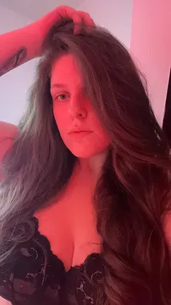 OnlyFans cuenta nickichimney avatar 1