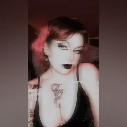 OnlyFans account  velvetvixen999 avatar 1