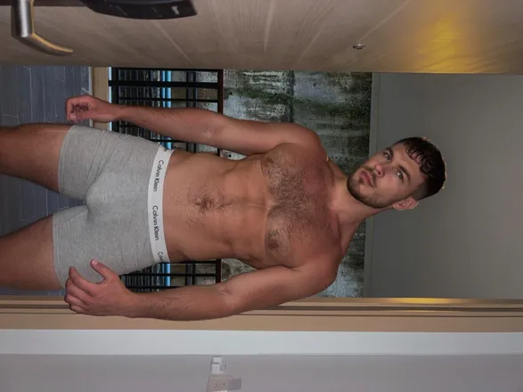 OnlyFans cuenta lesliee_p header 2