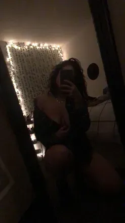 OnlyFans account  somecreamwithyourpeaches avatar 1