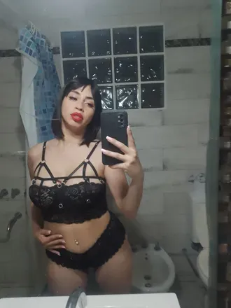 OnlyFans account  yesicamiel avatar 1