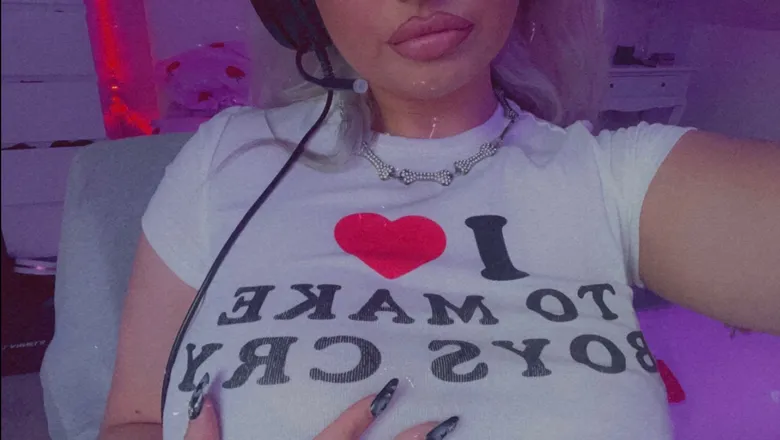 OnlyFans cuenta brokebitchx header 2