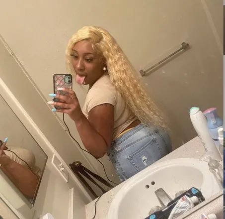 OnlyFans cuenta u189117614 header 2