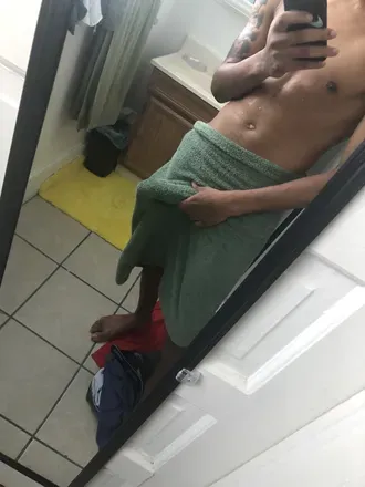 OnlyFans account  fivenuts avatar 1