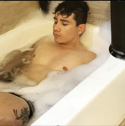 OnlyFans cuenta henry_love47 avatar 1