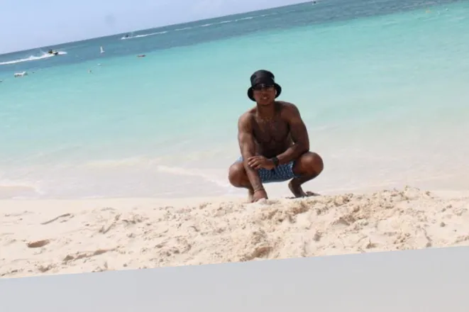 OnlyFans cuenta royalflush_ace header 2