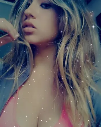 OnlyFans account  vivi.dy header 2