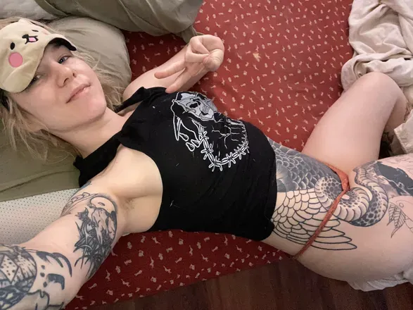 OnlyFans cuenta alisetattoos avatar 1