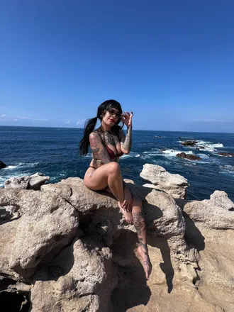 OnlyFans cuenta viththecat header 2
