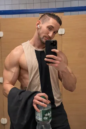 OnlyFans account  daprade avatar 1