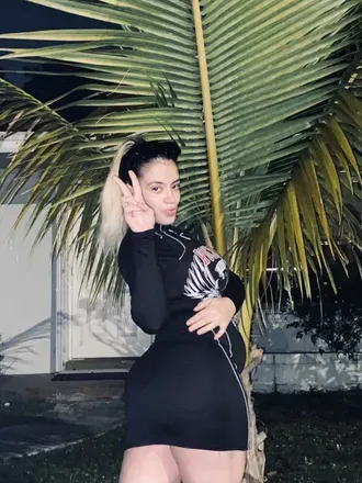 OnlyFans account  theofficiallayla avatar 1