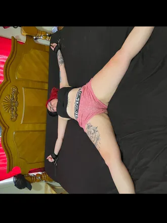 OnlyFans cuenta badluv3r15 header 2