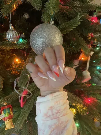 OnlyFans cuenta violets-tiny-feet-hands header 2