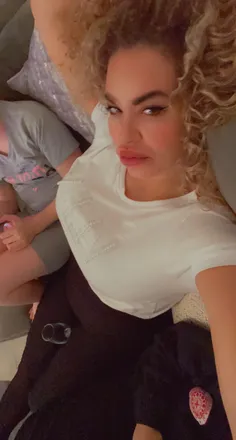 OnlyFans cuenta queenbeelea69 header 2