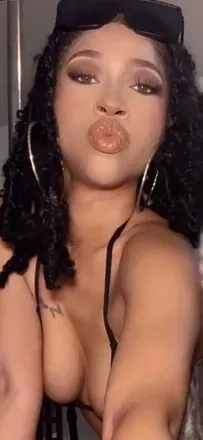 OnlyFans cuenta hazeleydbbydoll avatar 1