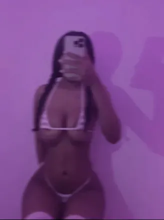 OnlyFans cuenta shygirlnova avatar 1