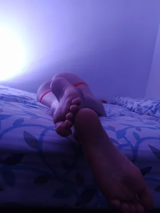 OnlyFans cuenta feetpicnic header 2