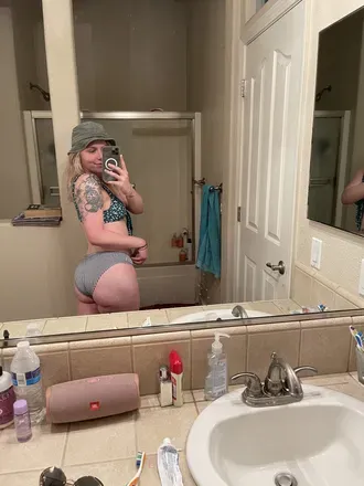 OnlyFans cuenta meagss header 2