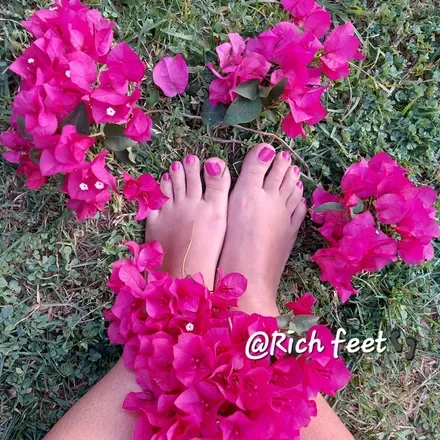 OnlyFans cuenta uuurichfeet header 2