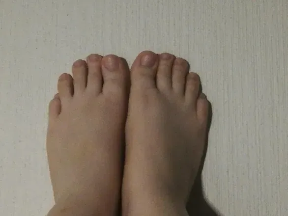 OnlyFans cuenta feetsusi header 2