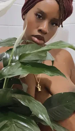 OnlyFans cuenta yourlotusflower avatar 1