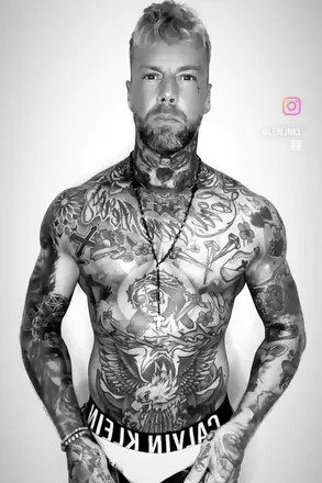 OnlyFans cuenta lew.ink header 2