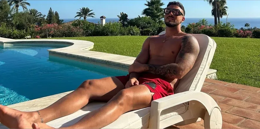 OnlyFans account  elyascortez header 2