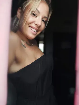 OnlyFans account  firefry avatar 1
