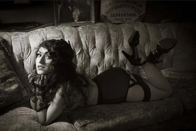 OnlyFans account  itslabelladonna header 2
