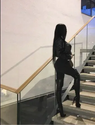 OnlyFans cuenta mariane90210 avatar 1