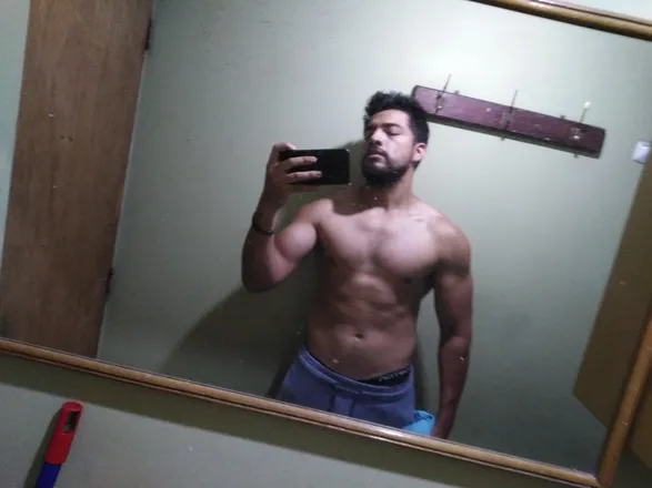 OnlyFans cuenta lucho469 header 2
