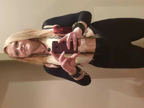 OnlyFans account  breahzelbub header 2