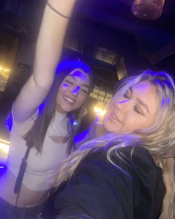 OnlyFans cuenta chloechodey header 2
