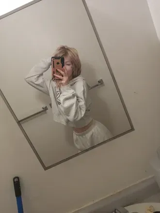 OnlyFans cuenta ms.kikiiii header 2