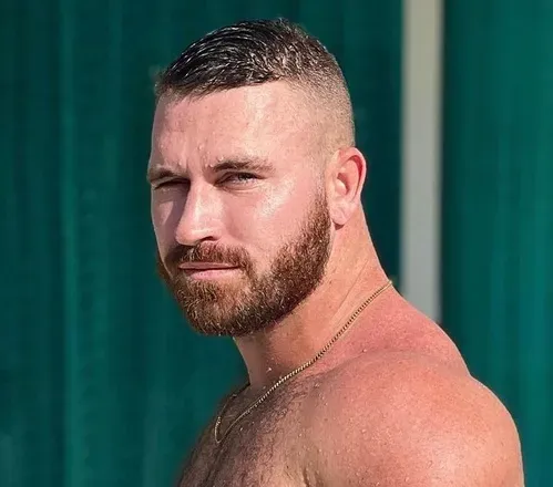 OnlyFans account  daddy.ish avatar 1