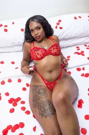 OnlyFans cuenta dommesasharae header 2