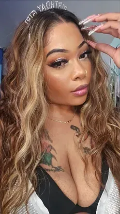 OnlyFans cuenta playgirlbunzy header 2