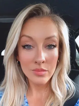 OnlyFans account  womaninthereddress avatar 1