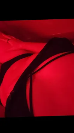 OnlyFans cuenta prettylittleprincesslol header 2